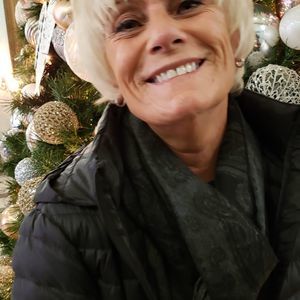 Meet your Posher, Marsha